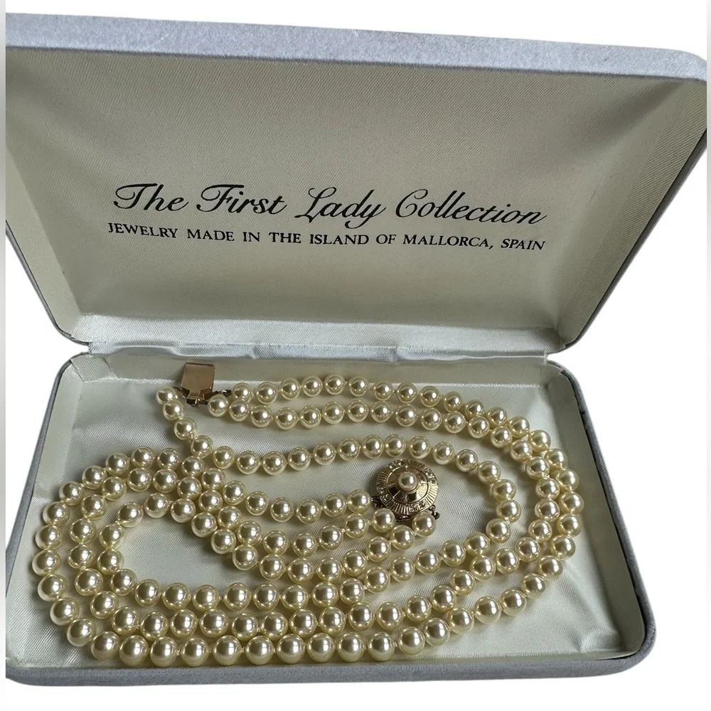 Vintage Mallorca Jewelry The First Lady
Collection 3 Strand Faux Pearl Necklace - Picture 3 of 6